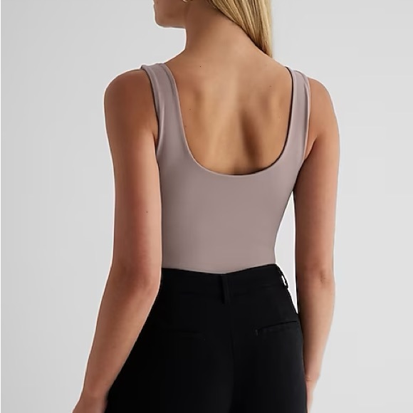 NWT Express Body Contour High Compression Scoop Neck Bodysuit - Picture 3 of 9